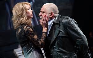 Anna Maxwell-Martin and Simon Russell Beale as Regan and Lear (Picture courtesy of National Theatre)